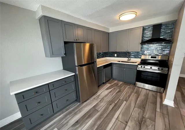 5th image of 2566 Gary Cir #5, Dunedin, FL 34698 | MLS# A4685469