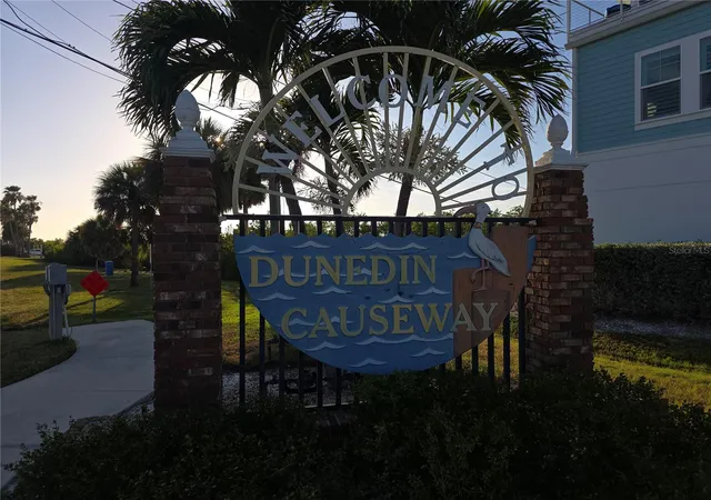 2nd image of 2566 Gary Cir, DUNEDIN, FL 34698