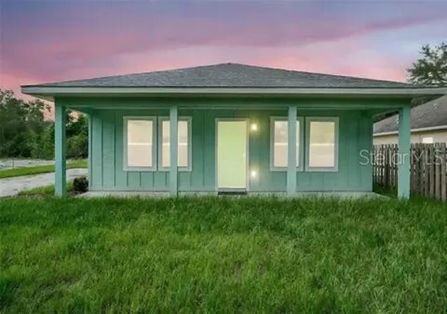 Photo 3 of Single family home for sale at 40091 Oakridge Dr, Lady Lake, FL 32159 | MLS# O6389036 | Listing updated on 2026-07-31