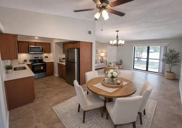 3rd image of 3823 Pine Ridge Rd, Orlando, FL 32808 | MLS# S5145405