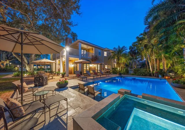 Photo 2 of Single family home for sale at 100 Sarasota Rd, Belleair, FL 33756 | MLS# TB8484557 | Listing updated on 2026-09-01