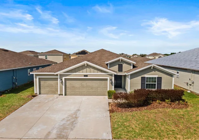 Photo 1 of Single family home for sale at 4327 Lighterknot Tr, Kissimmee, FL 34746 | MLS# S5145410 | Listing updated on 2026-09-18