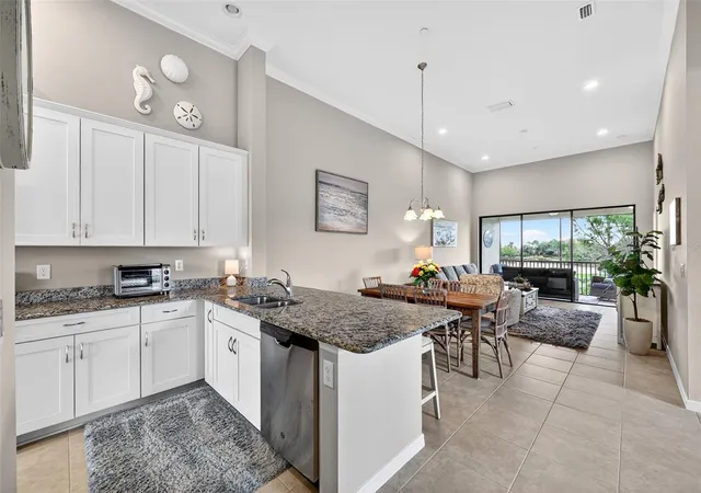 Homes for sale in Bradenton, FL | 12660 Sorrento Wy #204, Bradenton, FL 34211 | MLS# A4685500