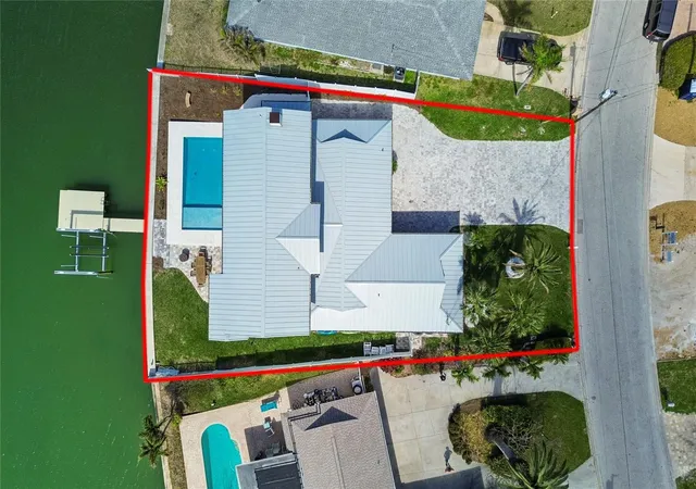 Homes for sale in Indian Rocks Beach, FL | 478 Harbor Dr N, Indian Rocks Beach, FL 33785 | MLS# TB8484658