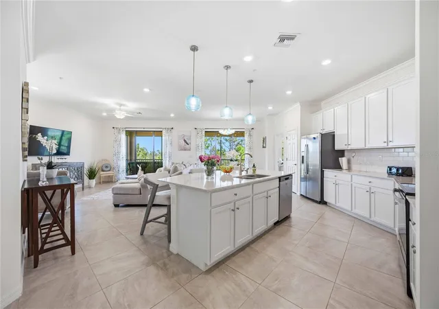 4th image of 10039 Crooked Creek Dr, VENICE, FL 34293