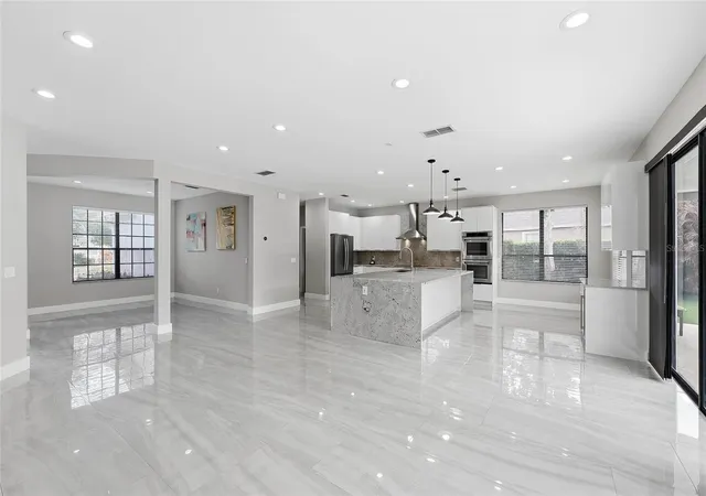 Photo 3 of Single family home for sale at 3335 Red Ash Cir, Oviedo, FL 32766 | MLS# O6389162 | Listing updated on 2026-10-01