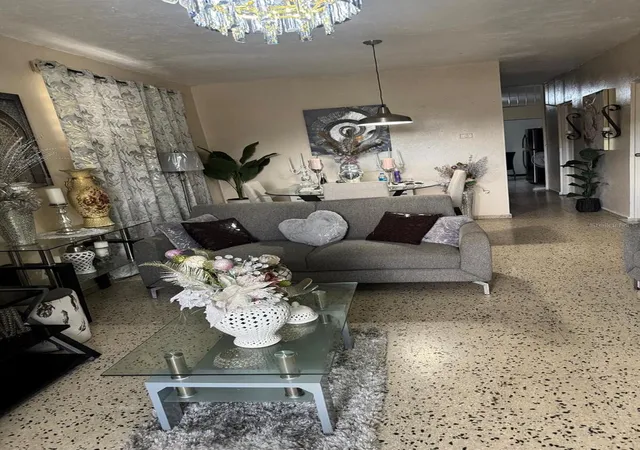 Homes for sale in Guayama, PR | 49 Vicente Pales, Guayama, PR 00784 | MLS# PR9119787