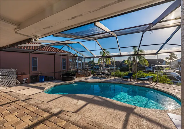 Photo 4 of Single family home for sale at 930 Symphony Isles Blvd, Apollo Beach, FL 33572 | MLS# TB8484759 | Listing updated on 2026-10-09