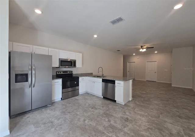 3rd image of 546 Imperial Pl, Kissimmee, FL 34758 | MLS# O6389245