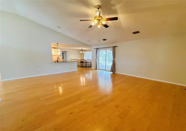 3rd image of 1906 Sunrise Dr, Sebring, FL 33872 | MLS# P4938095