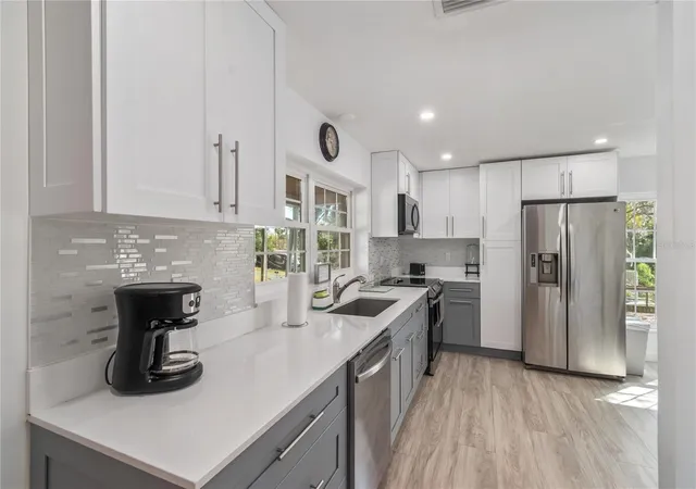 Photo 4 of Single family home for sale at 510 SE 19th Street, Ocala, FL 34471 | MLS# TB8484813 | Listing updated on 2026-09-01