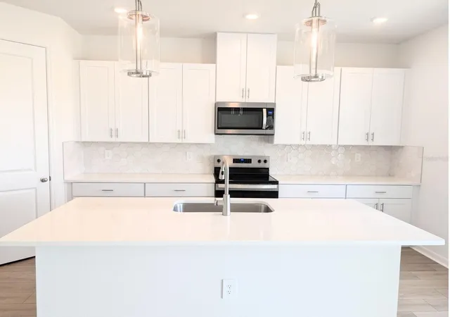 Photo 3 of Single family home for sale at 9017 Venetia Ct, Palmetto, FL 34221 | MLS# TB8484827 | Listing updated on 2026-09-14