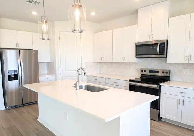 Photo 4 of Single family home for sale at 9017 Venetia Ct, Palmetto, FL 34221 | MLS# TB8484827 | Listing updated on 2026-09-14
