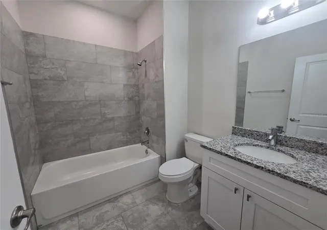 Listing Photo 2 - Condo for sale in building located at 2025 Dunbar St, BARTOW, FL 33830 - Unit #