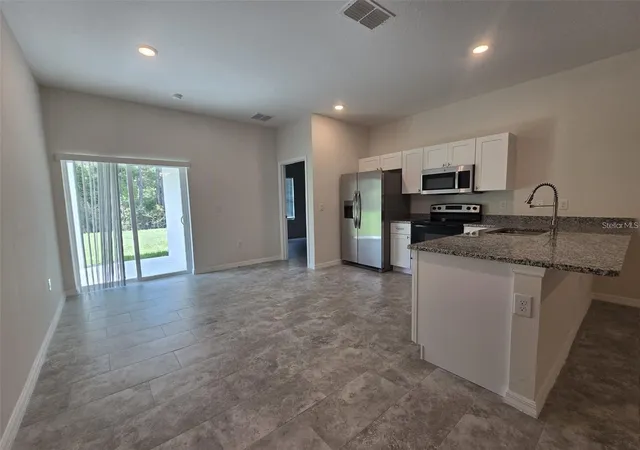 3rd image of 2025 Dunbar St, Bartow, FL 33830 | MLS# O6389267