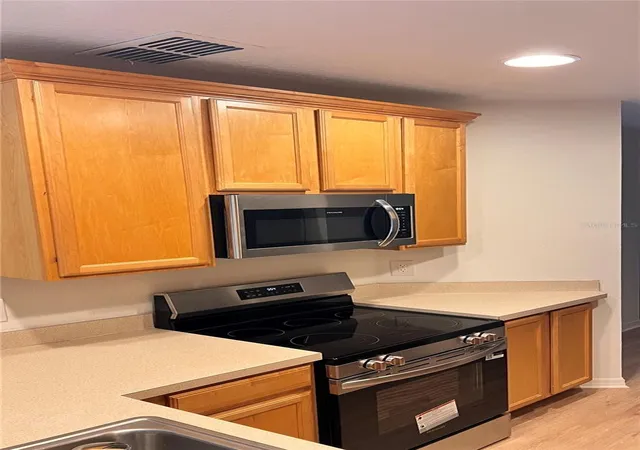 Photo 4 of Townhouse for sale at 3514 Victoria Pines Dr #148, Orlando, FL 32829 | MLS# O6389272 | Listing updated on 2026-07-22