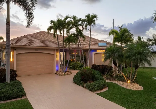 Photo 3 of Single family home for sale at 2544 Rio Lisbo Ct, Punta Gorda, FL 33950 | MLS# D6146537 | Listing updated on 2026-09-15