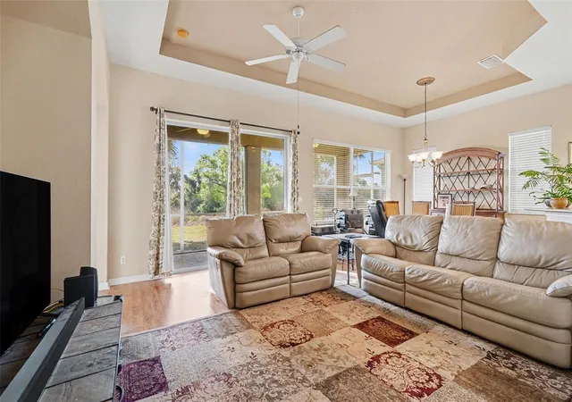 Photo 4 of Single family home for sale at 918 Regal Manor Way, Sun City Center, FL 33573 | MLS# TB8484857 | Listing updated on 2026-09-14
