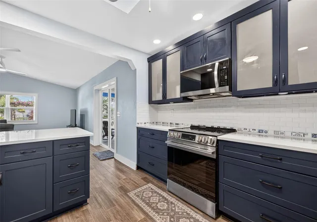 Photo 3 of Single family home for sale at 8711 Bay Crst Ln, Tampa, FL 33615 | MLS# TB8484861 | Listing updated on 2026-09-21