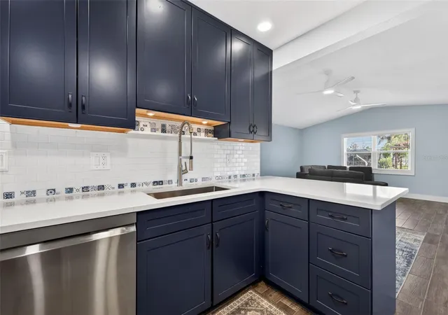 Photo 4 of Single family home for sale at 8711 Bay Crst Ln, Tampa, FL 33615 | MLS# TB8484861 | Listing updated on 2026-09-21