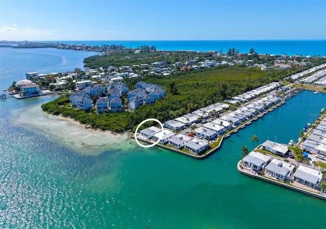 3rd image of 948 Spanish Dr S, Longboat Key, FL 34228 | MLS# A4685572