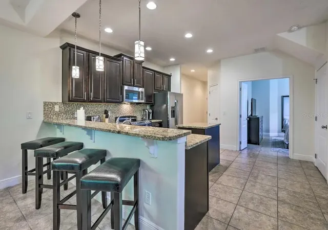 Photo 4 of Townhouse for sale at 8147 Roseville Blvd, Davenport, FL 33896 | MLS# O6389299 | Listing updated on 2026-08-08