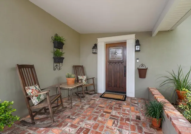 4th image of 1718 Meredith Ln, Belleair, FL 33756 | MLS# TB8484919