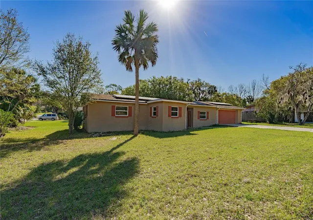 3rd image of 805 S Stone St, Deland, FL 32720 | MLS# V4947808