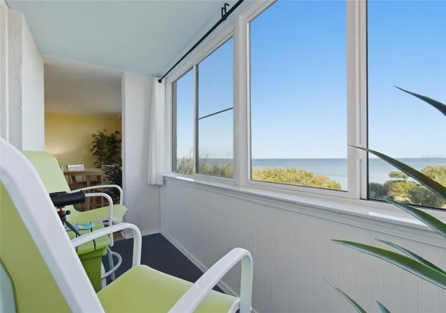 3rd image of 2616 Cove Cay Dr #502, Clearwater, FL 33760 | MLS# TB8484987