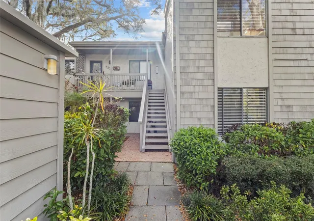 Photo 2 of Condo for sale at 1633 Boathouse Cir #232, Sarasota, FL 34231 | MLS# A4685633 | Listing updated on 2026-10-03