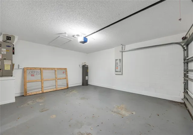 Photo 3 of Single family home for sale at 2980 Beal St, Deltona, FL 32738 | MLS# O6389407 | Listing updated on 2026-08-07