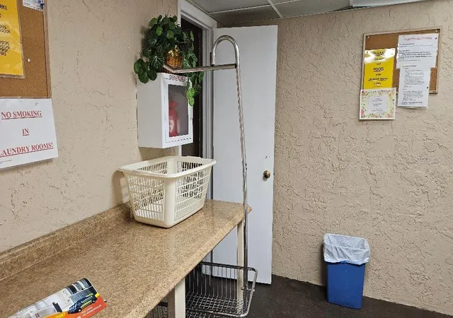 Homes for sale in Saint Petersburg, FL | 10035 63rd Avenue, Saint Petersburg, FL 33708 | Houzeo