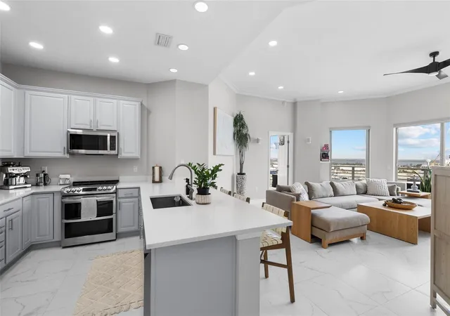 4th image of 449 S 12Th St #1402, Tampa, FL 33602 | MLS# TB8485015