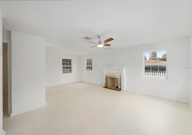 5th image of 111 E Charlotte Ave, Eustis, FL 32726 | MLS# G5109380