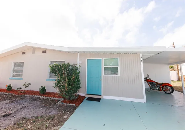 Photo 1 of Single family home for sale at 300 53rd Street W, Bradenton, FL 34209 | MLS# TB8485045 | Listing updated on 2026-06-24