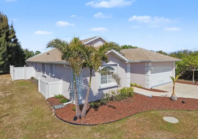 Photo 3 of Single family home for sale at 314 Baytree Dr, Rotonda West, FL 33947 | MLS# C7523141 | Listing updated on 2026-09-12