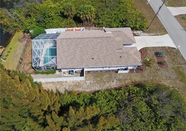 Photo 4 of Single family home for sale at 314 Baytree Dr, Rotonda West, FL 33947 | MLS# C7523141 | Listing updated on 2026-09-12