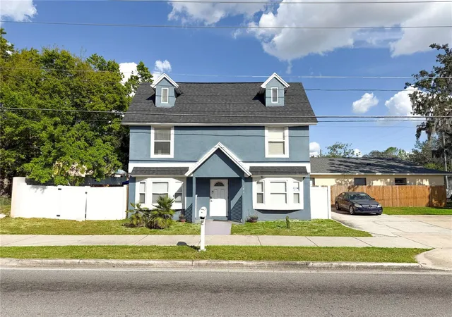 Photo 1 of Single family home for sale at 141 S Hiawassee Rd, Orlando, FL 32835 | MLS# O6389478 | Listing updated on 2026-09-16