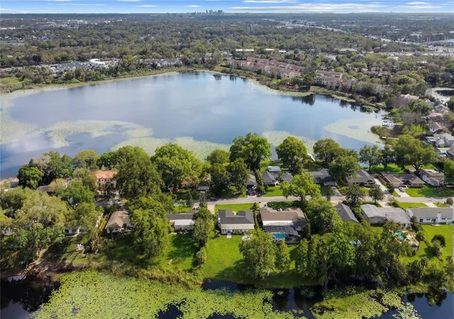 Photo 3 of Single family home for sale at 1501 Druid Isle Rd, Maitland, FL 32751 | MLS# O6389520 | Listing updated on 2026-10-02