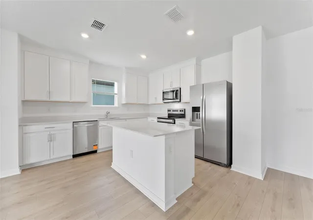 Photo 3 of Single family home for sale at 6949 Sw 90th Lane, Ocala, FL 34476 | MLS# TB8485191 | Listing updated on 2026-09-20