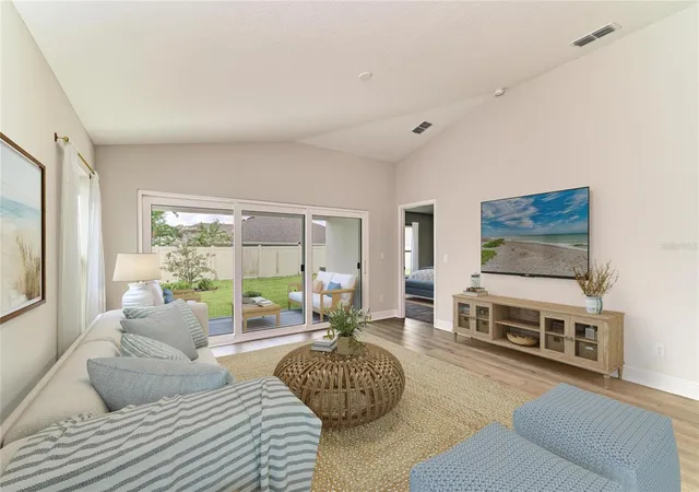 Photo 3 of Sale Pending at 12373 Oak Hl Way, Parrish, FL 34219 | MLS# TB8485226 | Listing updated on 2026-09-25