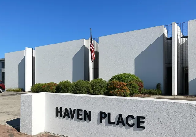 Photo 2 of Townhouse for sale at 503 Ave B Nw #503, Winter Haven, FL 33881 | MLS# P4938108 | Listing updated on 2026-09-14
