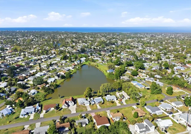 Photo 4 of Single family home for sale at 4452 Tortoise Rd, Venice, FL 34293 | MLS# N6143351 | Listing updated on 2026-08-21