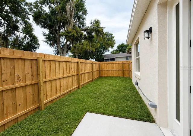 5th image of 1411 Oak Pl #A, Apopka, FL 32712 | MLS# O6389632