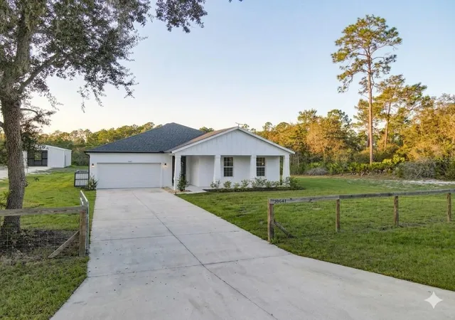 Photo 2 of Single family home for sale at 39641 Royal Trails Rd, Eustis, FL 32736 | MLS# O6389643 | Listing updated on 2026-09-19