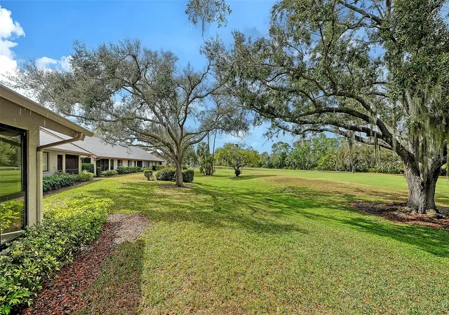 Photo 4 of House for sale at 4557 Kingsmere #23, Sarasota, FL 34235 | MLS# A4685751 | Listing updated on 2026-08-08