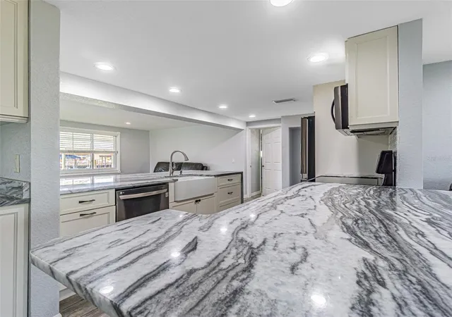 5th image of 1125 Fernwood Dr, Holiday, FL 34690 | MLS# TB8485326