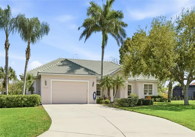 5th image of 6115 9Th Avenue Cir Ne, Bradenton, FL 34212 | MLS# A4685790