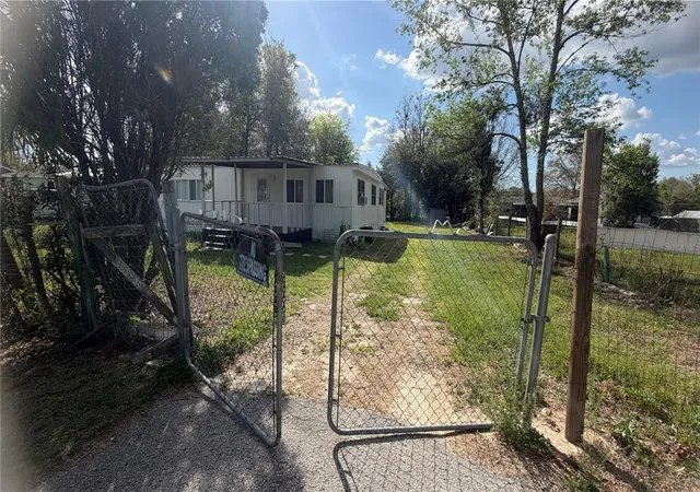 Photo 2 of Manufactured home for sale at 1842 NW 110th Court, Ocala, FL 34482 | MLS# G5109423 | Listing updated on 2026-09-12