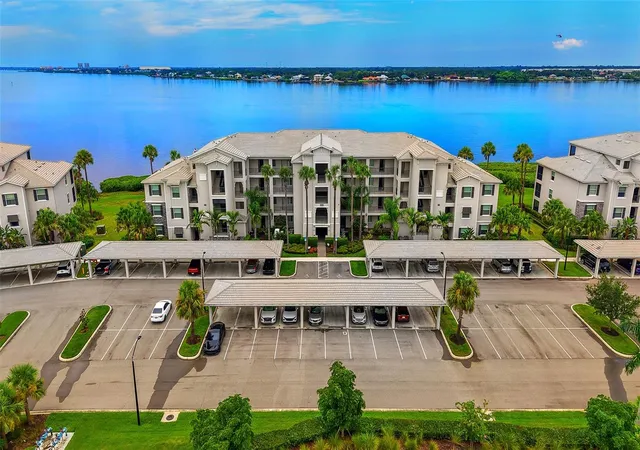 Listing Photo 1 - Condo for sale in building located at 1010 Tidewater Shores Loop, Bradenton, FL 34208 - Unit #406